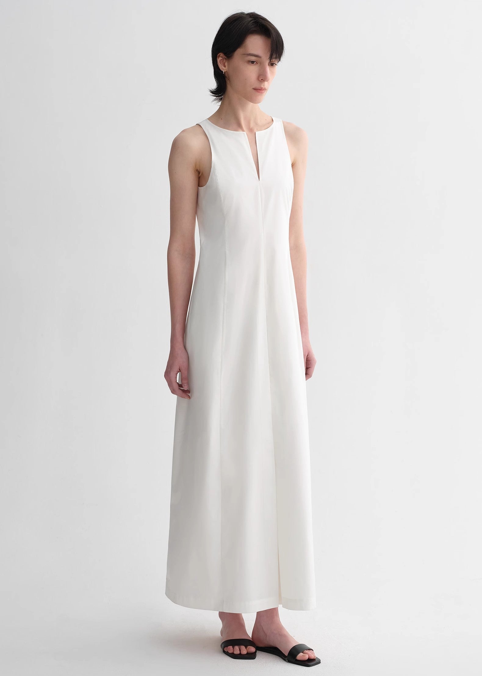 Micro-cocoon-shaped I-shaped pleated V-neck commuting slim-fitting split vest dress for women-4