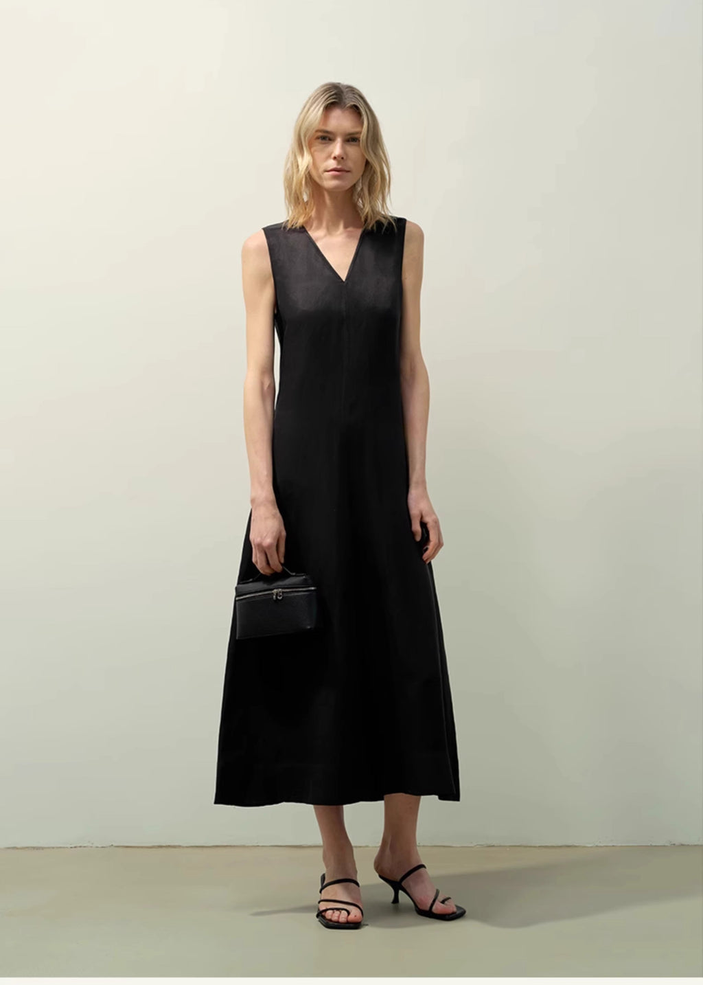 Lightweight and zero-pressure cupro linen textured anti-wrinkle V-neck sleeveless A-line dress-1