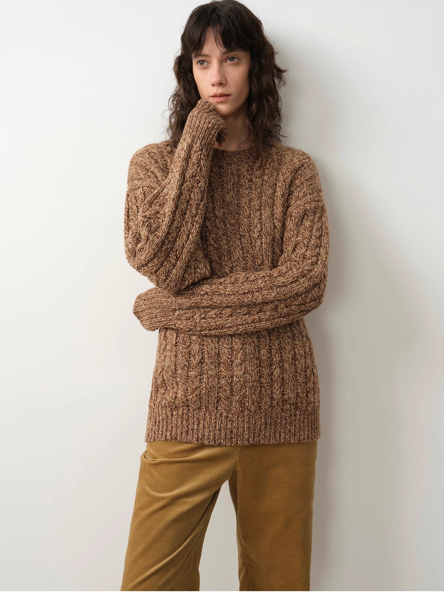 "Thousand Islands Forest Club" Cable-cut Round Neck Wool Blend Slightly Wide Shoulder Sweater-4