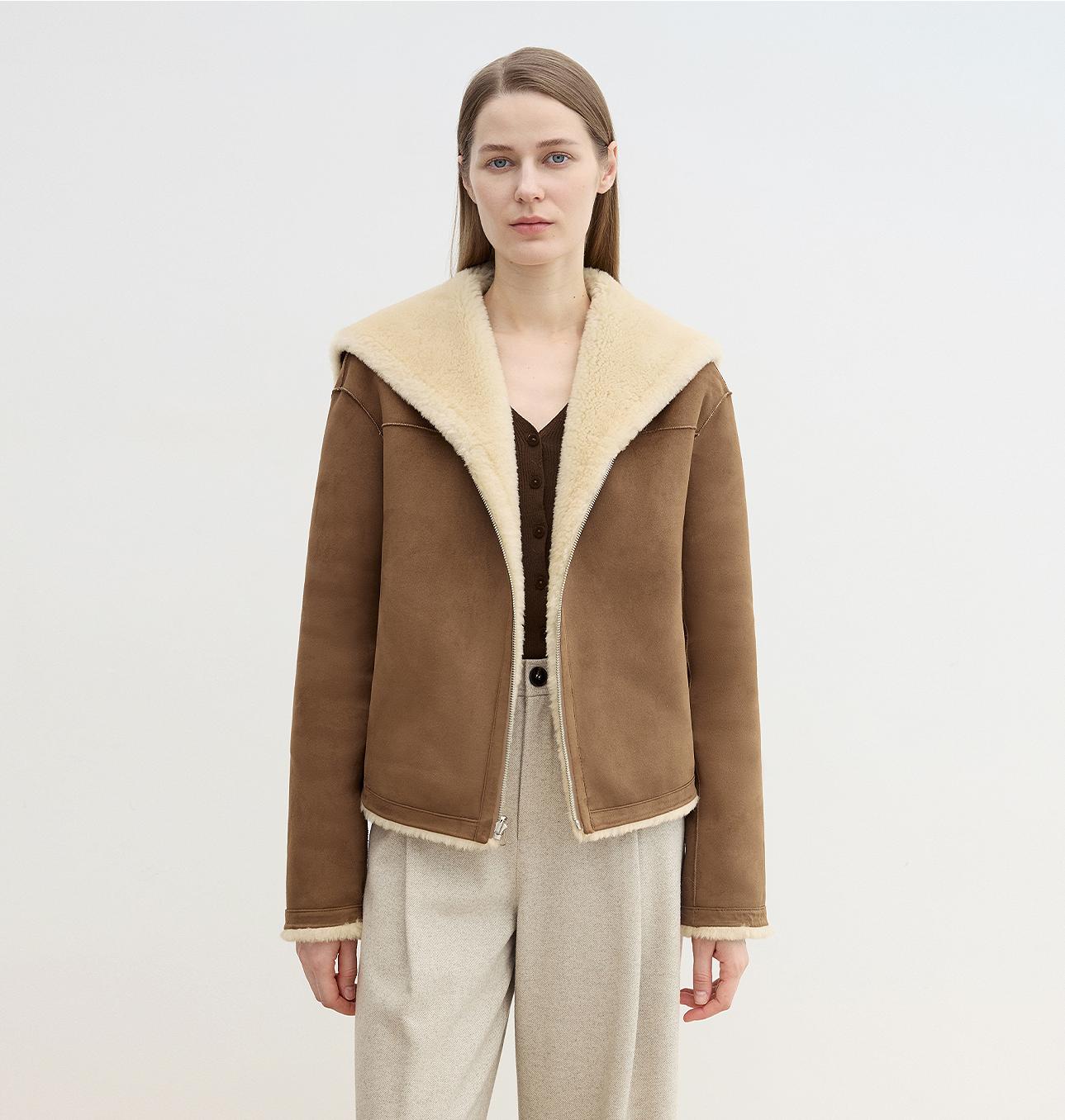 Floating Dune Contrast Navy Collar Shearling Jacket-0