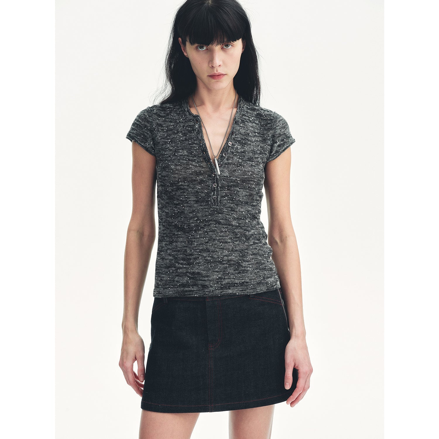 "Minimalist Light Gap" Cotton and Linen Blend Sequined Henley Neck Short Sleeve T-Shirt-6